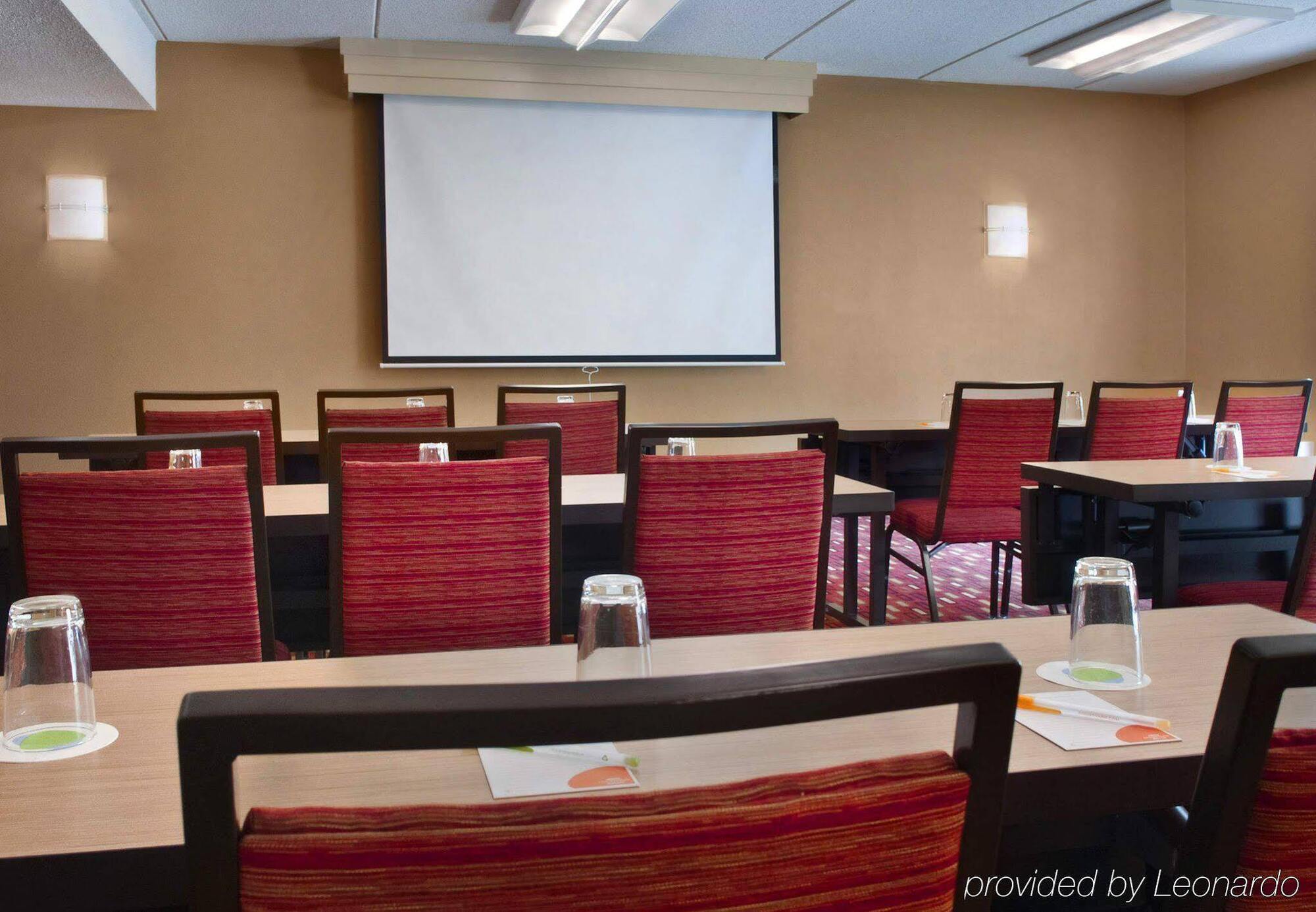 Courtyard By Marriott Poughkeepsie Hotel Exterior photo